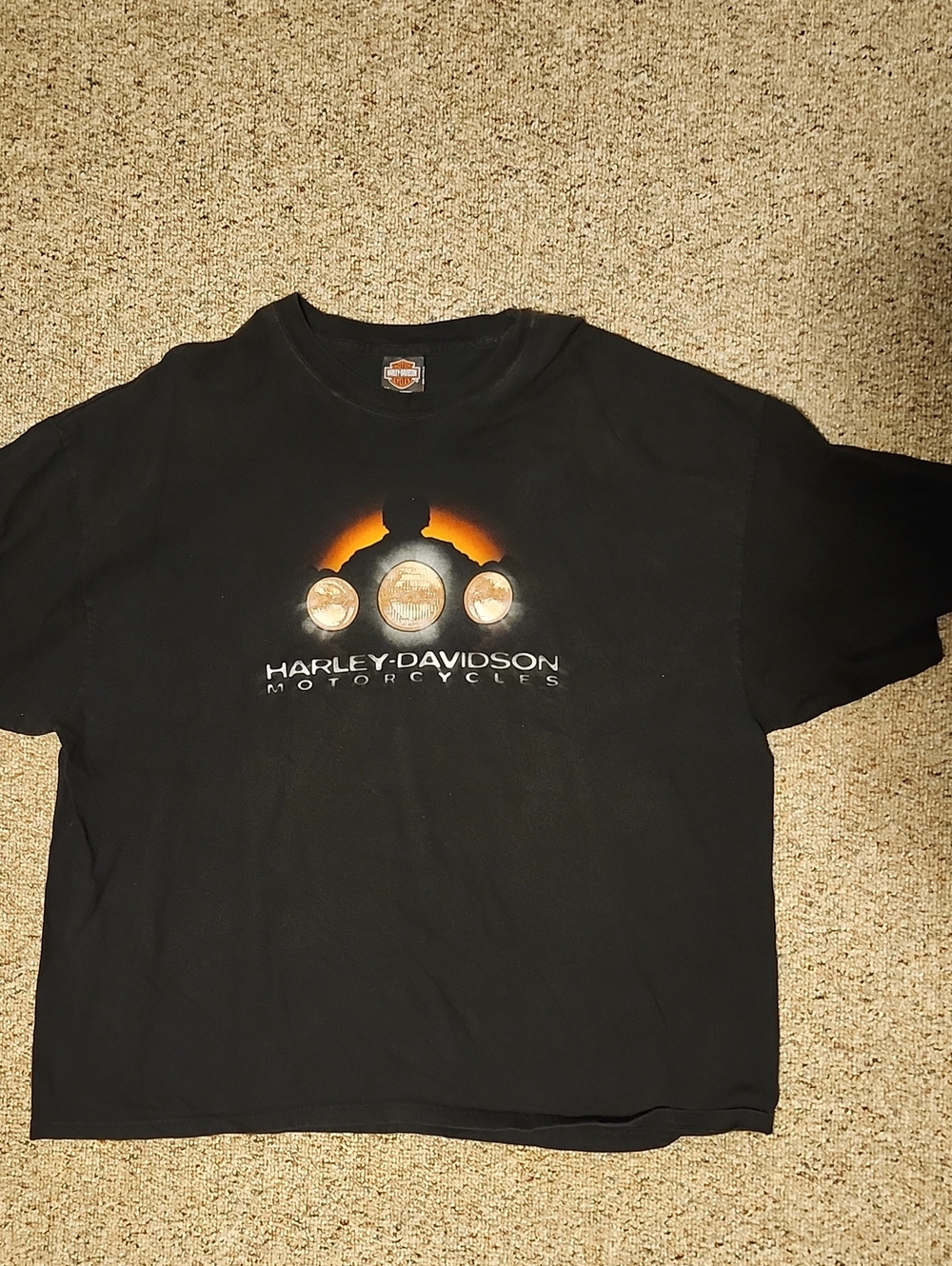 Harley-Davidson Black Tee 3X Headlight Graphic - DE